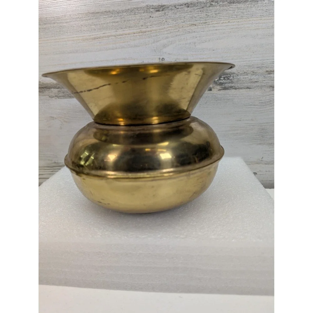 Vintage Brass‎ Spittoon Cuspidor Small Bowl Made In England Rustic Decor Planter
